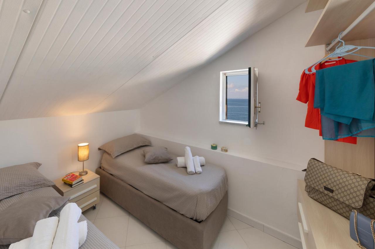 Apartment Relais Del Mare Con Terrazza Fronte Mare Free Parking *